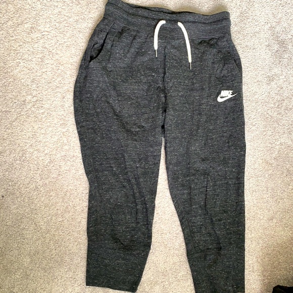 Nike Kids sweatpants size large - Picture 1 of 3
